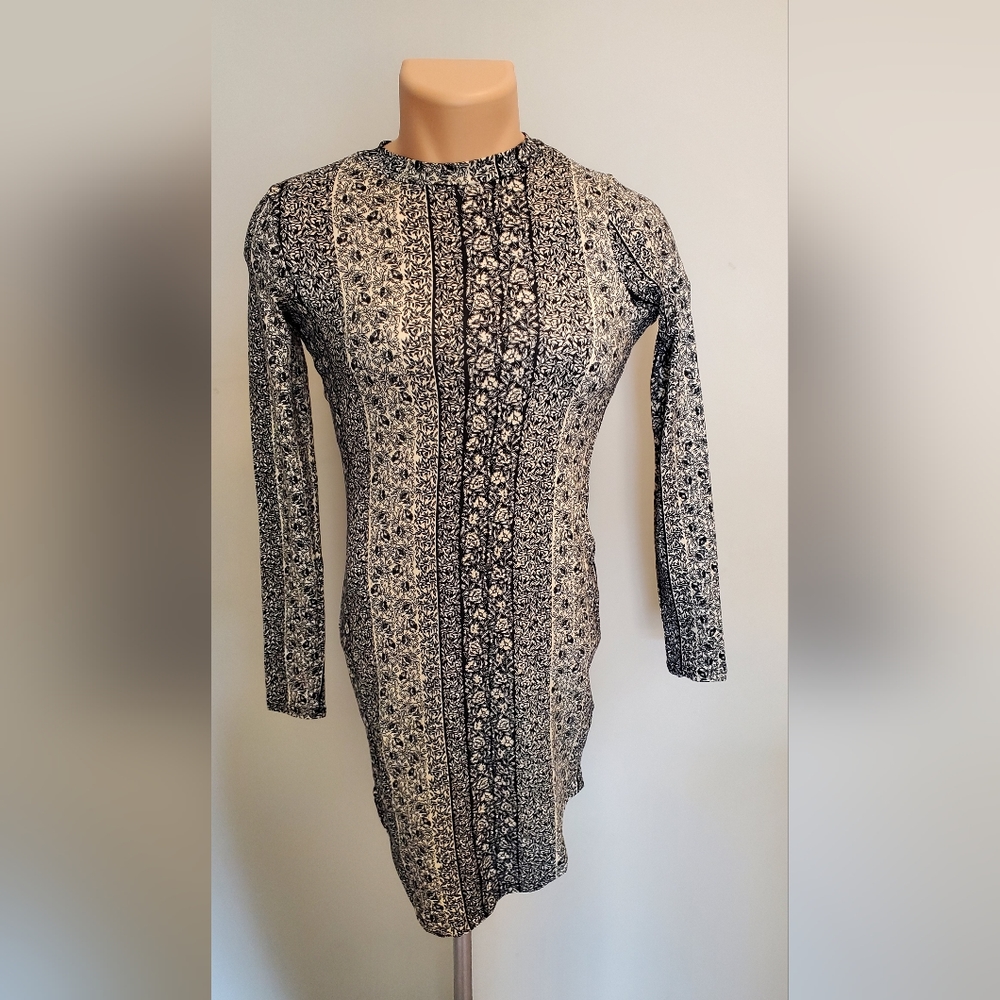 NWOT Love Cameron Long Sleeved Tunic